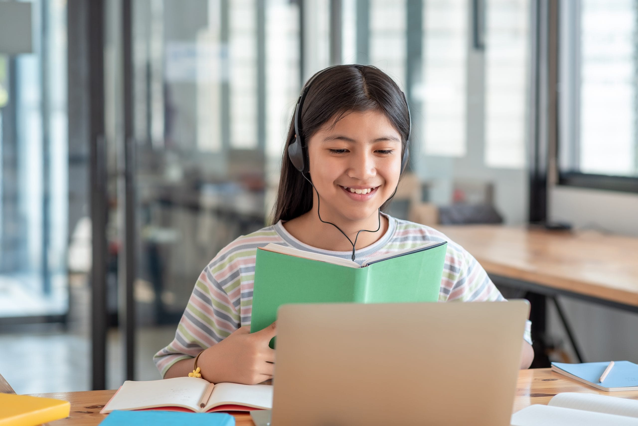 Student in a virtual classroom